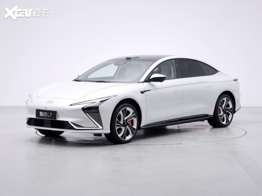 智己汽車2022款智己L7