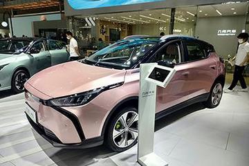 2022天津车展：纯电动SUV几何M6亮相