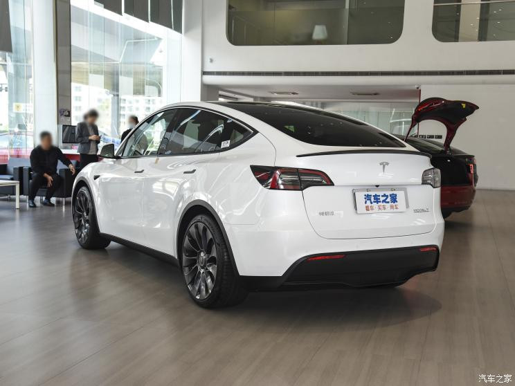 特斯拉中國(guó) Model Y 2022款 Performance高性能全輪驅(qū)動(dòng)版