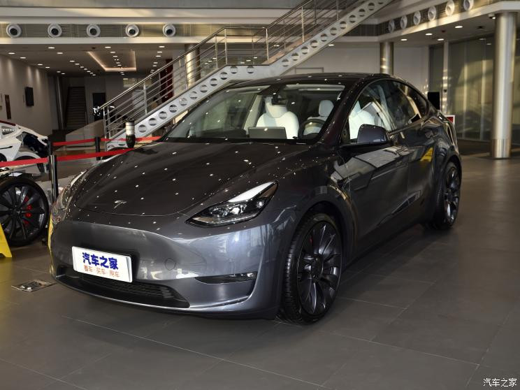 特斯拉中國 Model Y 2022款 Performance高性能全輪驅(qū)動版