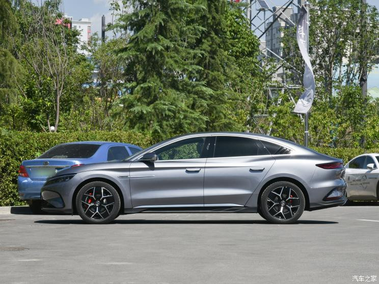 比亞迪 漢 2022款 EV 創(chuàng)世版 715KM前驅(qū)尊榮型