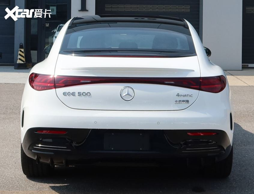 奔驰EQE 500 4MATIC