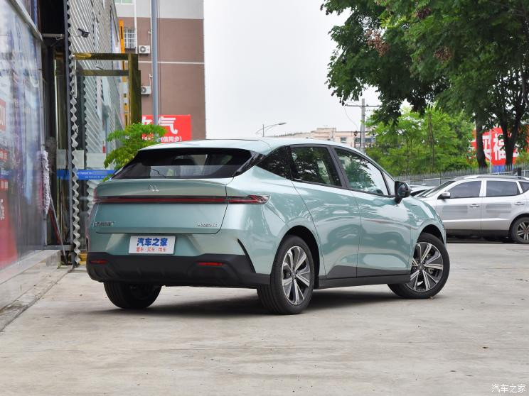 摩登汽車 Modern in 2022款 610km 時(shí)尚版