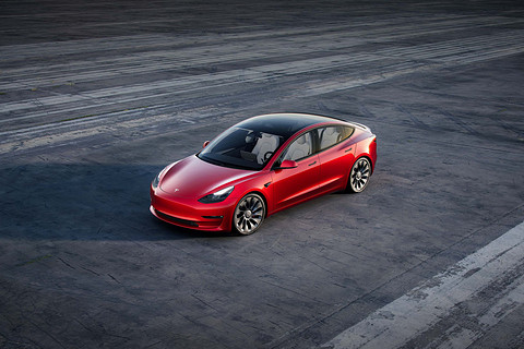 特斯拉或将推出改款Model 3,进一步简化内饰