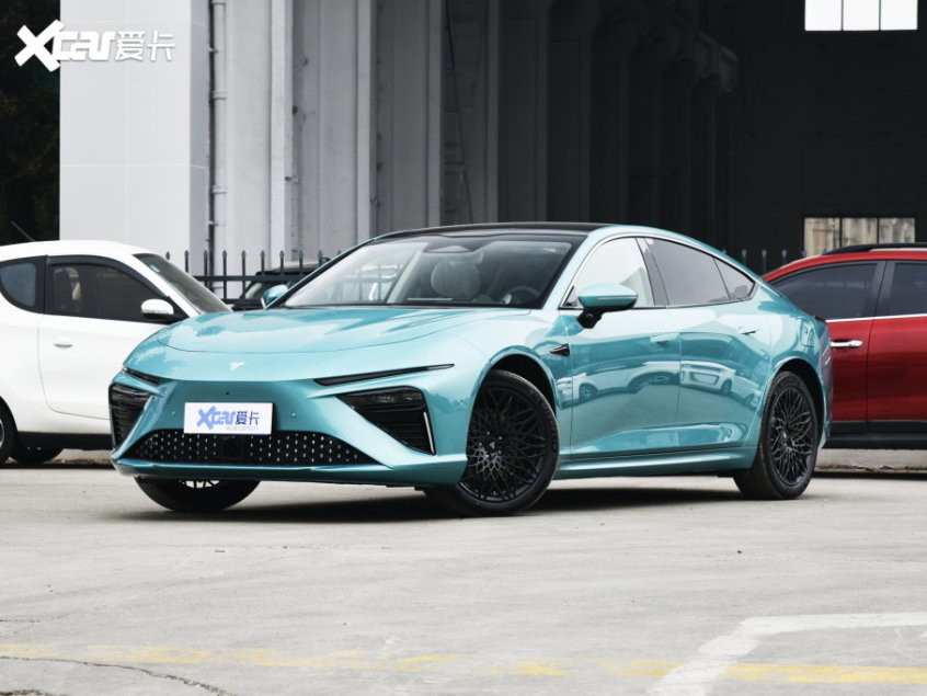 合眾汽車2022款哪吒S