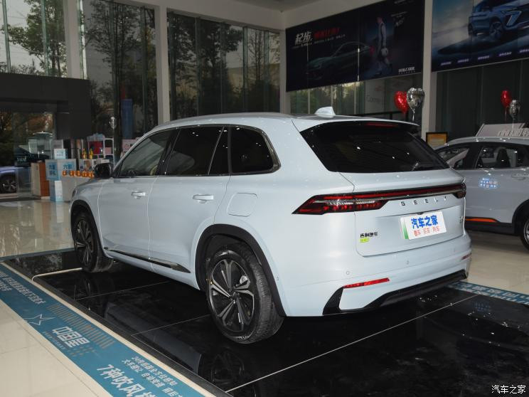 吉利汽車 星越L增程電動(dòng)版 2022款 1.5T DHT增程電動(dòng)旗艦版