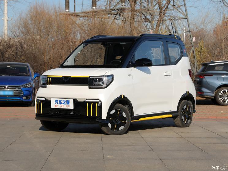 上汽通用五菱 宏光MINIEV 2022款 GAMEBOY 200km 都市追風(fēng)限量版