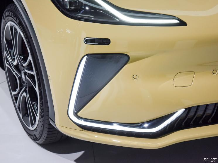 智己汽車(chē) 智己LS7 2023款 100kWh 四驅(qū)版
