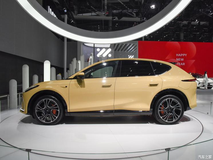 智己汽車(chē) 智己LS7 2023款 100kWh 四驅(qū)版