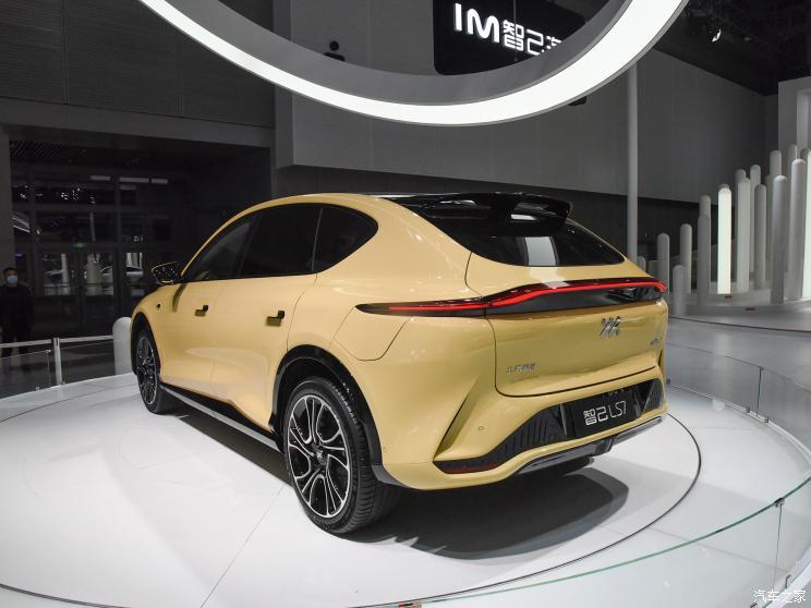 智己汽車(chē) 智己LS7 2023款 100kWh 四驅(qū)版