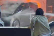 阿尔特回应车展起火：电气短路引发火情