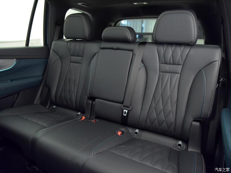 廣汽乘用車 傳祺GS8 2022款 領(lǐng)航系列 2.0TGDI 四驅(qū)豪華智聯(lián)版（七座）