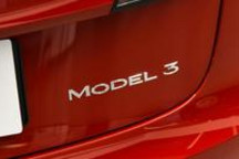 去新加坡，花50万买一辆Model 3？