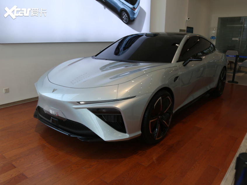 合眾汽車2021款哪吒S