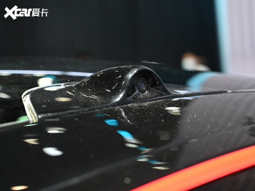 上汽集團(tuán)2021款R汽車ES33