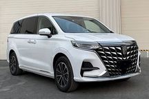 搭载180千瓦电机 全新荣威iMAX8 EV申报图曝光