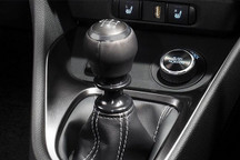 重拾驾驶操控乐趣 丰田申请纯电车型手动挡专利