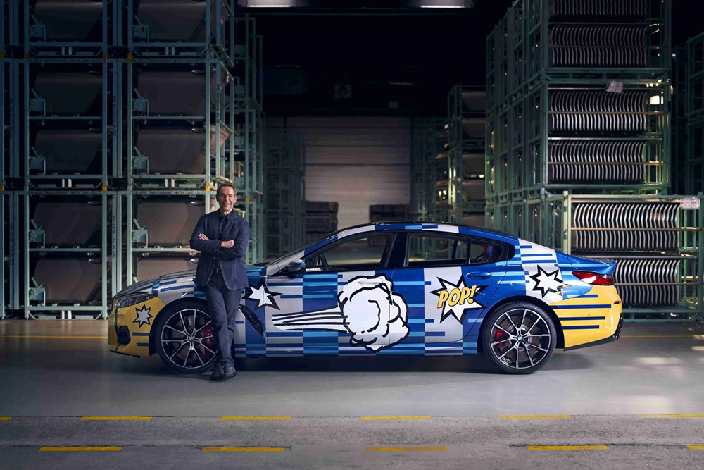 05. 艺术家Jeff Koons与THE 8 X JEFF KOONS限量收藏款车型.jpg