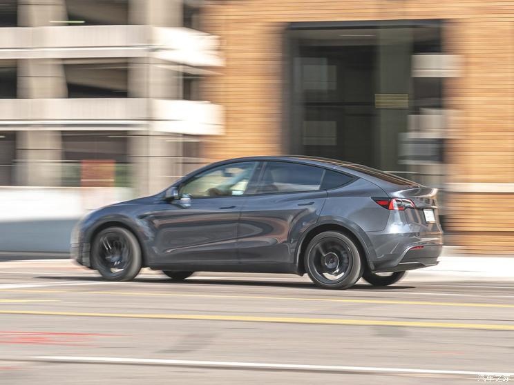 特斯拉（進(jìn)口） Model Y(海外) 2019款 Performance高性能全輪驅(qū)動(dòng)版