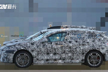 外观造型大改 宝马1系中期改款谍照曝光