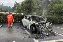 一理想ONE在停车场起火 未造成人员伤亡