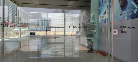 只能在退出时「火一把」,讴歌奏响悲歌