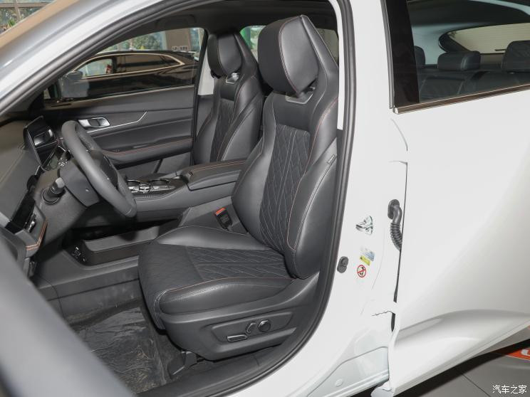長(zhǎng)安汽車 長(zhǎng)安UNI-K新能源 2022款 藍(lán)鯨iDD 1.5T 卓越型