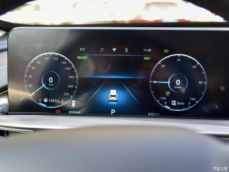 奇瑞汽車 瑞虎8 PLUS鯤鵬e+ 2022款 PHEV 1.5T風(fēng)范e+