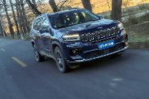 智驾开箱丨别看是两驱版，但这台Jeep大指挥官却赢在综合实力