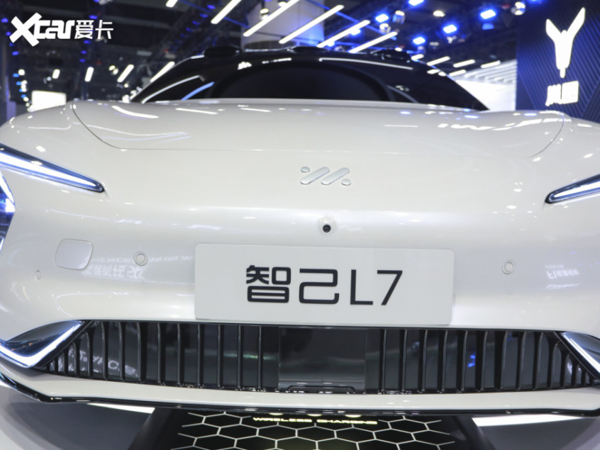 智己汽車2021款智己L7