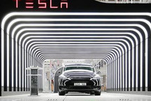 马斯克又热舞了 特斯拉柏林工厂投产