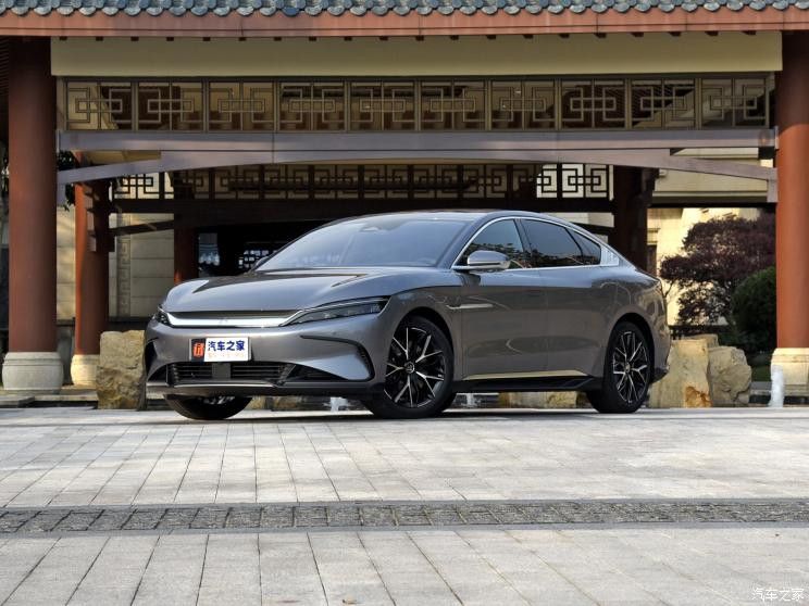 比亞迪 漢 2022款 EV 創(chuàng)世版 610KM四驅尊享型