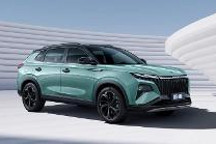 首搭马赫双擎MHD混动系统，东风风神皓极正式亮相