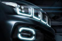 BJ60首次曝光局部图：灯组是亮点、3把锁+AT胎，细节够豪华