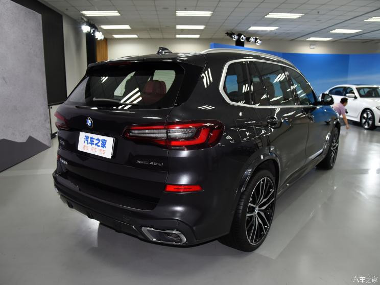 華晨寶馬 寶馬X5 2022款 xDrive 40Li 尊享型M運(yùn)動(dòng)套裝
