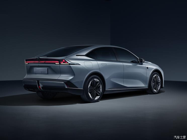 長(zhǎng)安汽車(chē) 長(zhǎng)安深藍(lán)C385 2022款 基本型