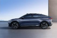 飞凡R7首发剧透，与华为联手打造四联屏智慧汽车