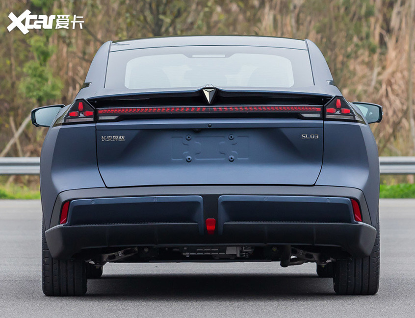 長(zhǎng)安深藍(lán)SL03