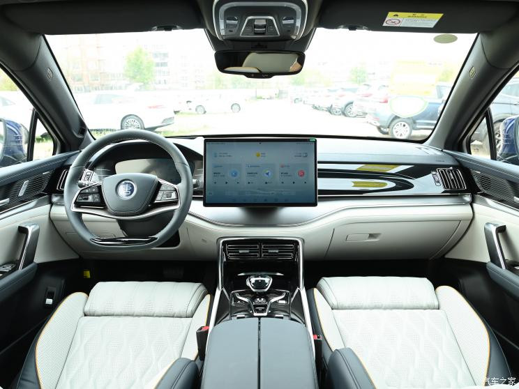 比亞迪 唐新能源 2022款 EV 635km 四驅(qū)至尊型