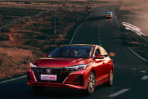 带来设计新鲜感，2022款逸动PLUS & 2022款CS35PLUS双车上市