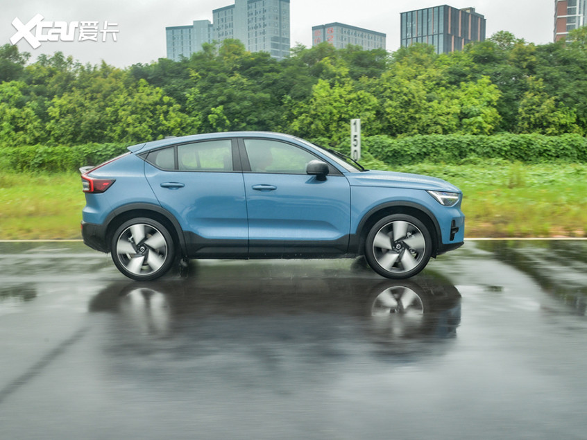 沃尔沃；C40；纯电SUV；轿跑SUV；XC40轿跑版；