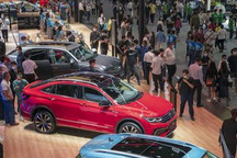 中汽协:5月新能源车销量同比增长105.2%