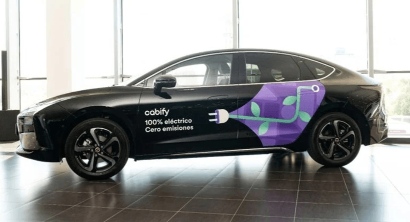 Испанская команда Cabify будет использовать Renault Limo китайского производства