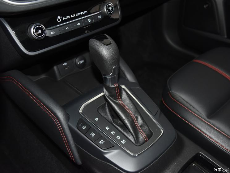 長安福特 ?？怂?2022款 三廂 EcoBoost 180 自動ST Line