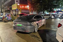 蔚来ET7行驶中突然趴窝？ 官方做出回应