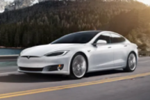 特斯拉大规模裁员惹风波 被裁员工起诉：未提前通知违法