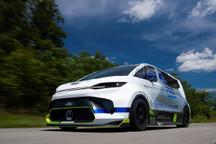 2000马力 福特新SuperVan亮相古德伍德