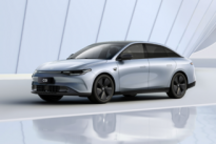 零跑被曝车展维权：现场已围起黑布