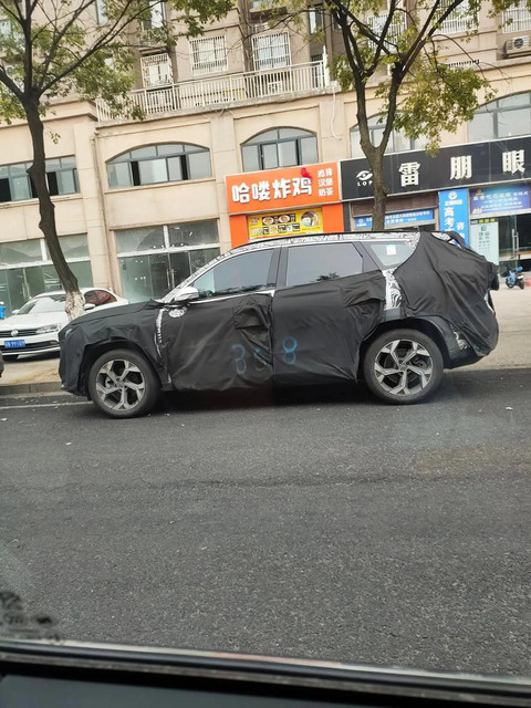 搭载『雷神混动』,吉利发布全新SUV FX11预告图