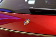 保驾护航恒驰5 恒大物业派发卖车指标